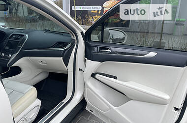 Внедорожник / Кроссовер Lincoln MKC 2016 в 