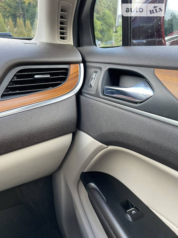 Внедорожник / Кроссовер Lincoln MKC 2016 в Львове