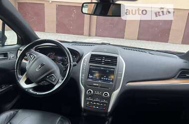 Внедорожник / Кроссовер Lincoln MKC 2014 в 