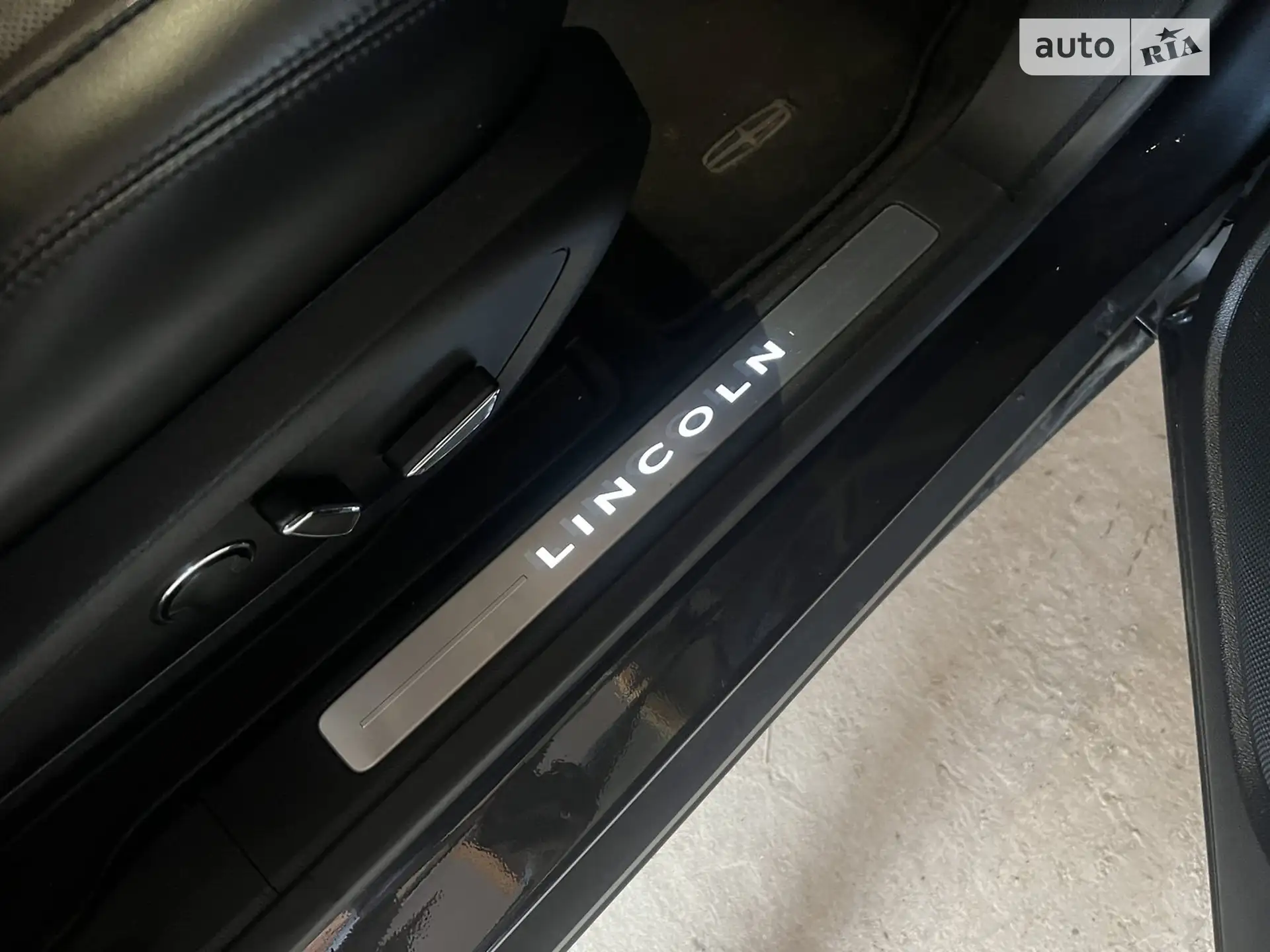 2014 Lincoln MKC - мініатюра 32