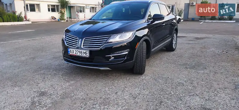 Lincoln MKC 2018 VIN 5LMCJ3D93KUL01810 фото оголошення 17 з 50