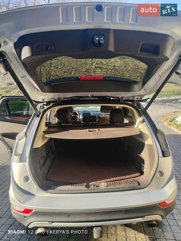 Позашляховик / Кросовер Lincoln MKC 2015 в Києві