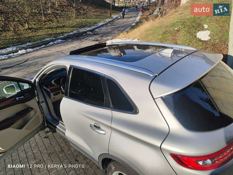 Позашляховик / Кросовер Lincoln MKC 2015 в Києві