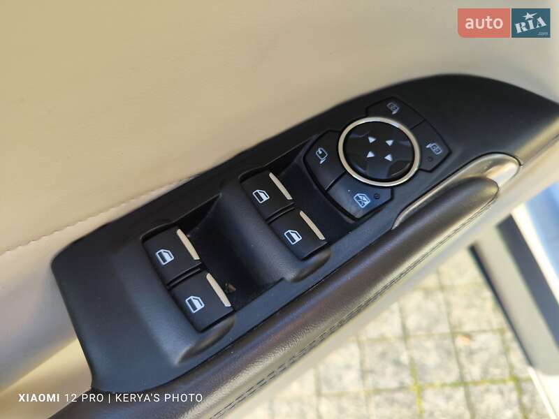 Позашляховик / Кросовер Lincoln MKC 2015 в Києві