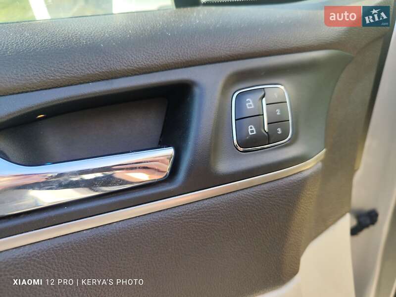 Позашляховик / Кросовер Lincoln MKC 2015 в Києві