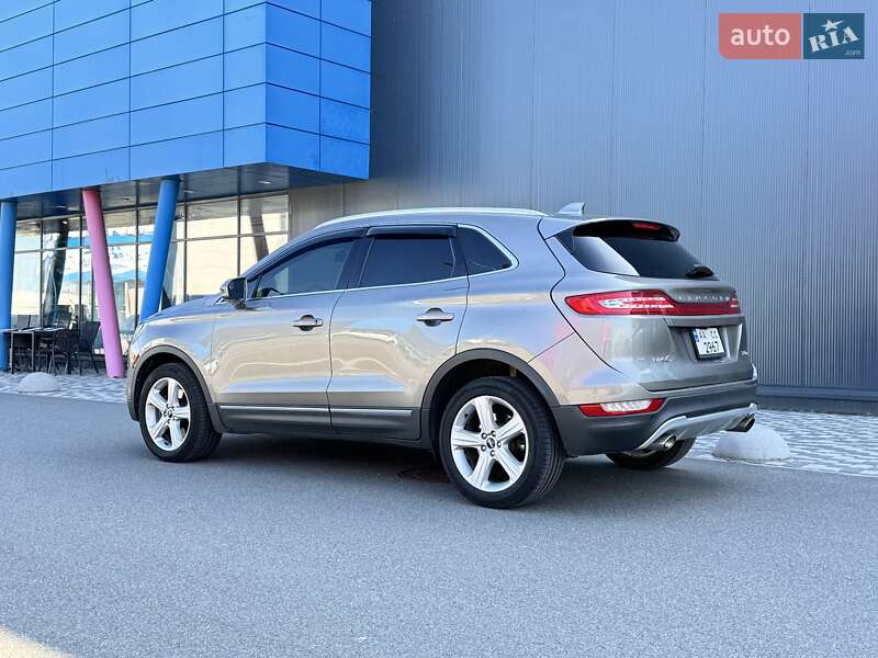 Позашляховик / Кросовер Lincoln MKC 2017 в Києві