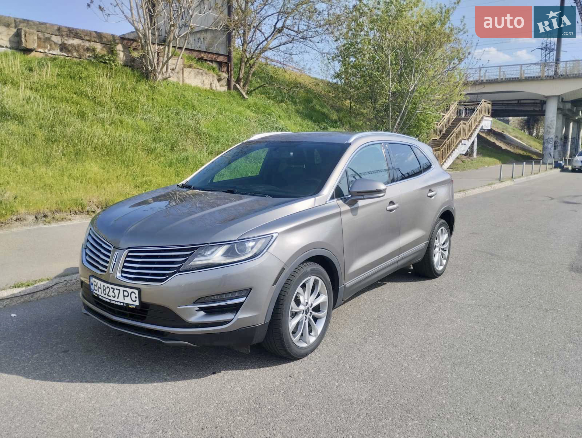 Lincoln MKC, 2017