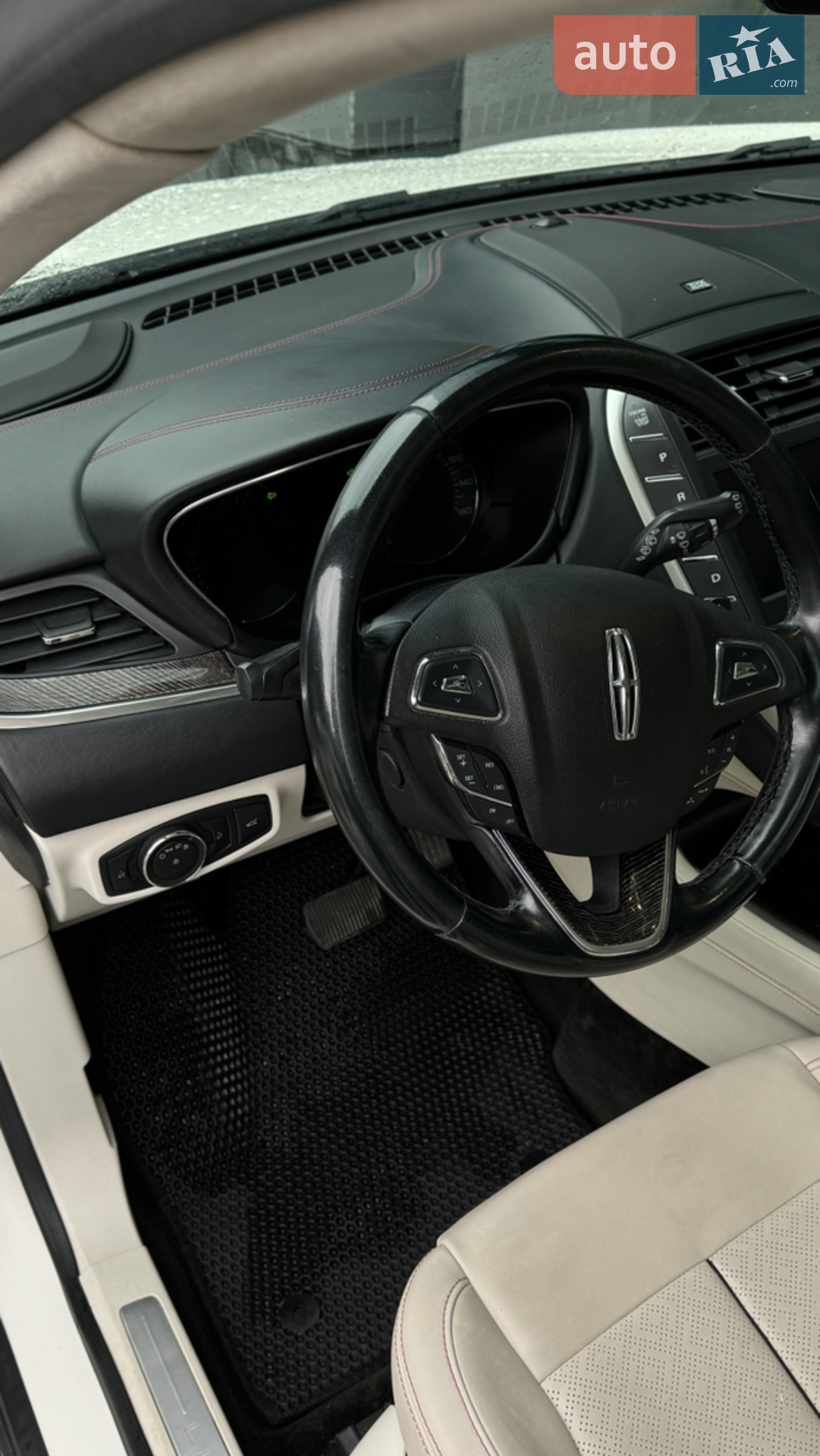 2016 Lincoln MKC - мініатюра 13