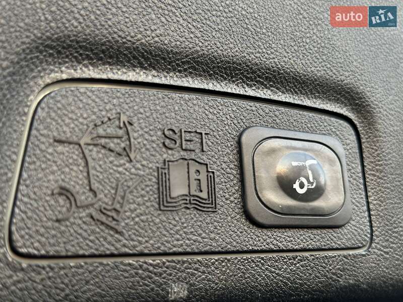 Внедорожник / Кроссовер Lincoln MKC 2015 в Киеве фото 29 Внедорожник / Кроссовер Lincoln MKC 2015 в Киеве