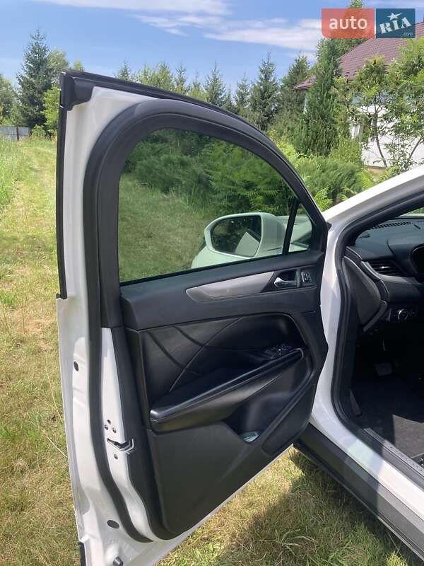 Позашляховик / Кросовер Lincoln MKC 2016 в Шептицькому