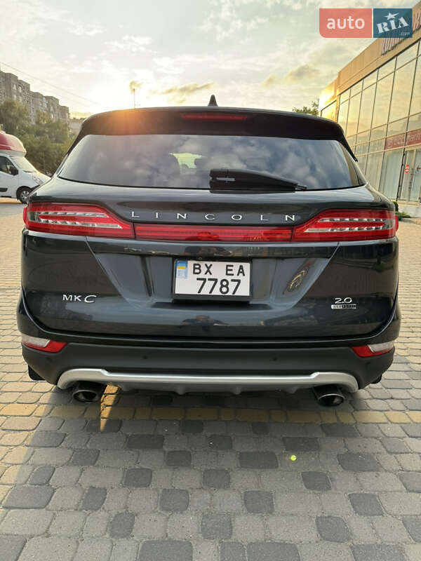 Внедорожник / Кроссовер Lincoln MKC 2015 в Хмельницком