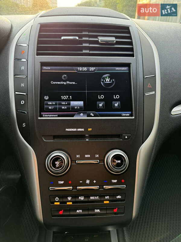 Внедорожник / Кроссовер Lincoln MKC 2015 в Хмельницком