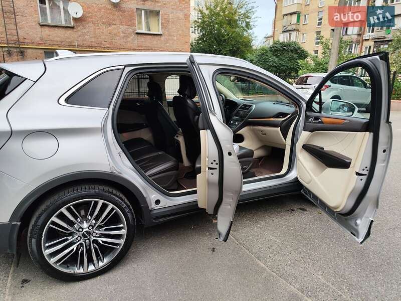 Позашляховик / Кросовер Lincoln MKC 2015 в Києві