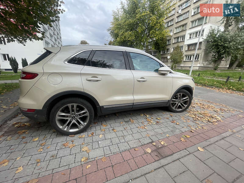 Lincoln MKC 2017