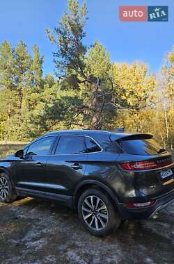 Внедорожник / Кроссовер Lincoln MKC 2018 в 