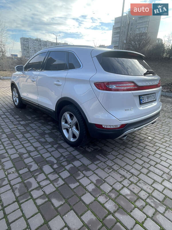 Позашляховик / Кросовер Lincoln MKC 2016 в Кременчуці
