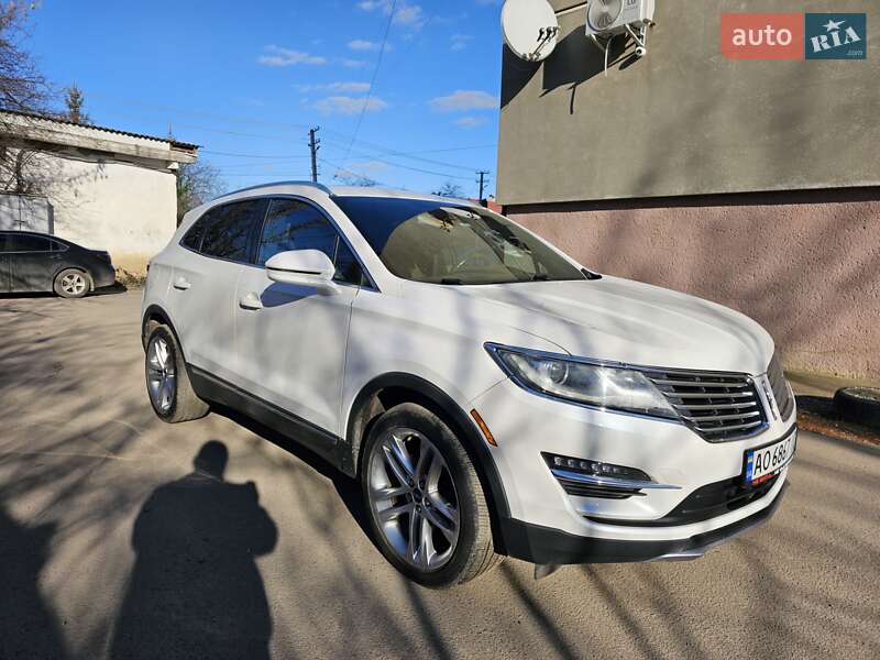 Внедорожник / Кроссовер Lincoln MKC 2015 в Ужгороде