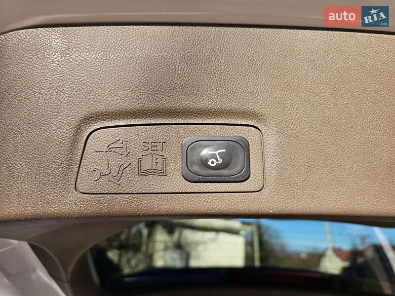 Внедорожник / Кроссовер Lincoln MKC 2015 в Ужгороде