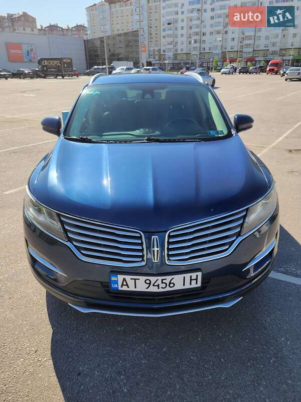 Позашляховик / Кросовер Lincoln MKC 2014 в 