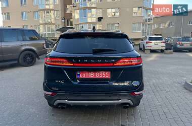 Внедорожник / Кроссовер Lincoln MKC 2017 в 