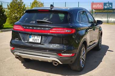 Позашляховик / Кросовер Lincoln MKC 2014 в 