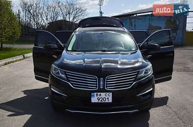 Позашляховик / Кросовер Lincoln MKC 2014 в 