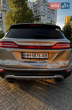 Внедорожник / Кроссовер Lincoln MKC 2015 в 