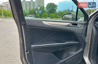 Позашляховик / Кросовер Lincoln MKC 2015 в 