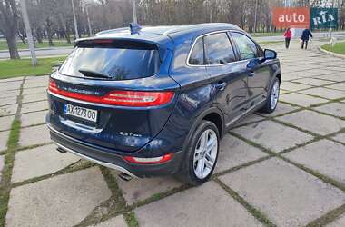 Позашляховик / Кросовер Lincoln MKC 2017 в 