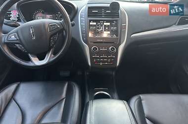 Внедорожник / Кроссовер Lincoln MKC 2015 в 