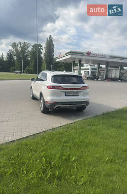 Внедорожник / Кроссовер Lincoln MKC 2016 в 