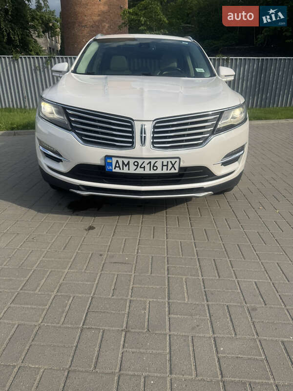 Позашляховик / Кросовер Lincoln MKC 2016 в Житомирі