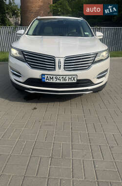 Внедорожник / Кроссовер Lincoln MKC 2016 в 