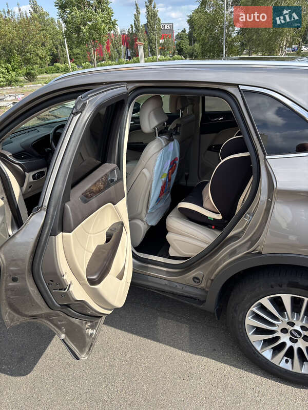 Позашляховик / Кросовер Lincoln MKC 2017 в Києві