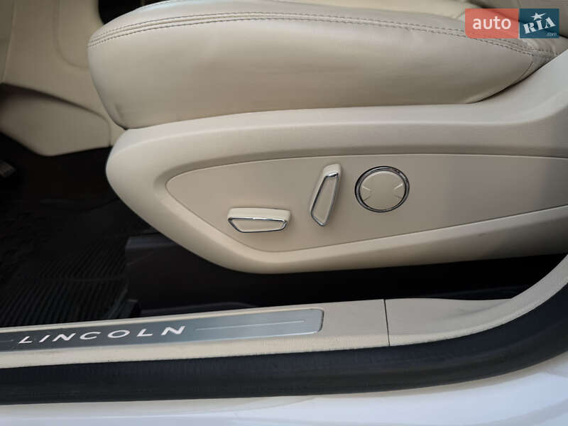 Внедорожник / Кроссовер Lincoln MKC 2014 в Виннице фото 32 Внедорожник / Кроссовер Lincoln MKC 2014 в Виннице