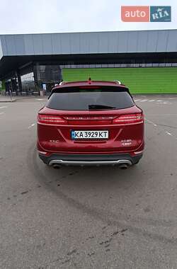 Внедорожник / Кроссовер Lincoln MKC 2015 в 