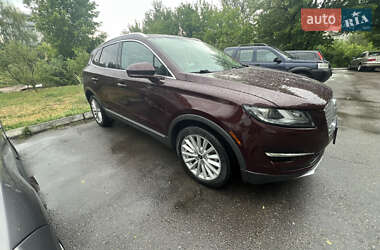 Внедорожник / Кроссовер Lincoln MKC 2018 в 