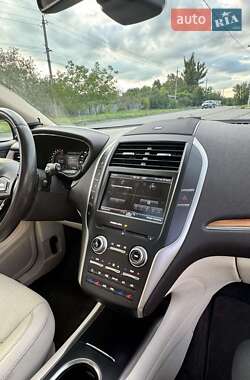 Внедорожник / Кроссовер Lincoln MKC 2014 в 