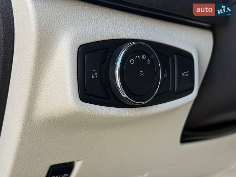 Внедорожник / Кроссовер Lincoln MKC 2014 в Ровно