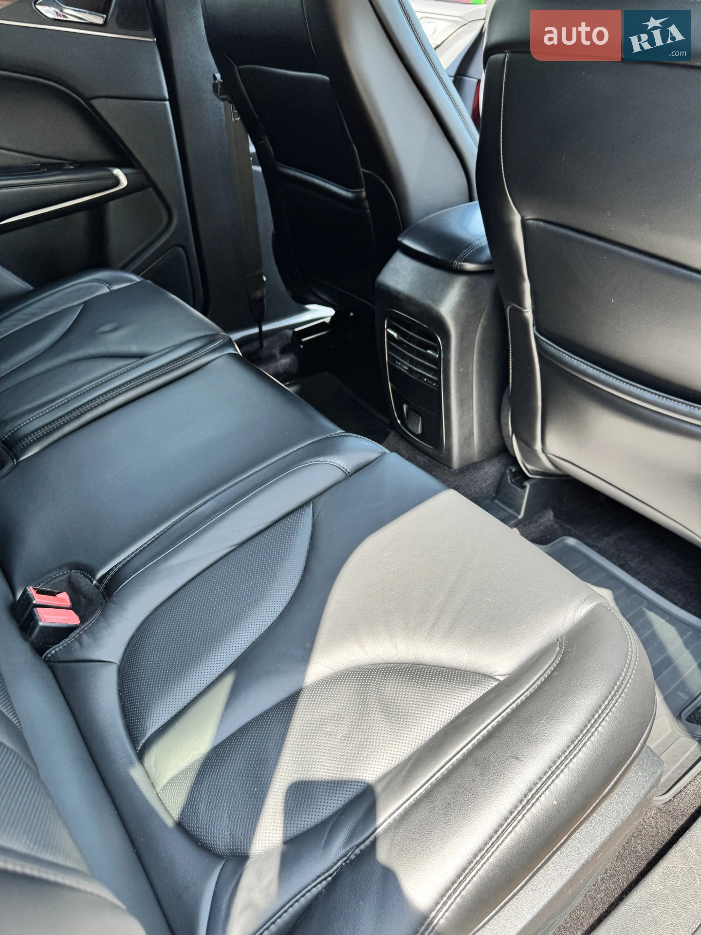 2016 Lincoln MKC - мініатюра 14