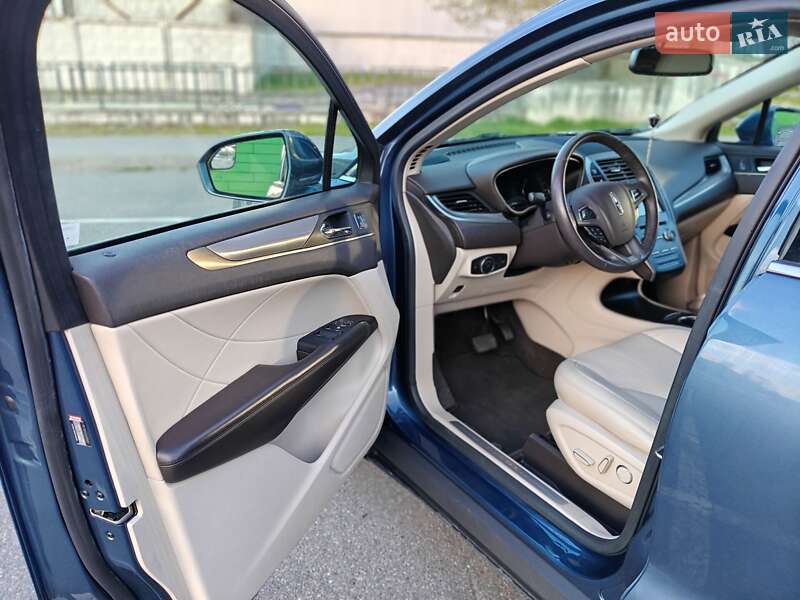 Внедорожник / Кроссовер Lincoln MKC 2018 в Киеве