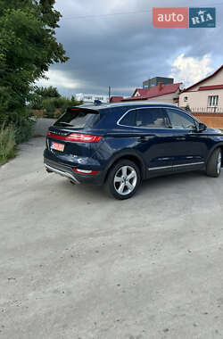 Внедорожник / Кроссовер Lincoln MKC 2016 в 