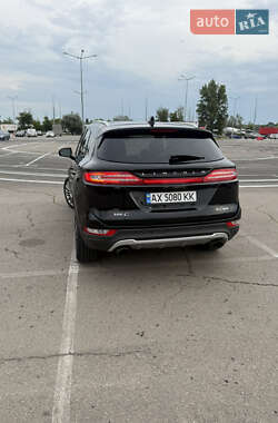 Внедорожник / Кроссовер Lincoln MKC 2015 в 