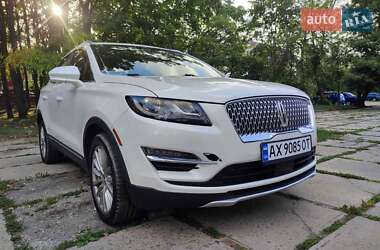 Позашляховик / Кросовер Lincoln MKC 2019 в 