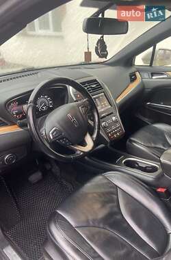 Внедорожник / Кроссовер Lincoln MKC 2014 в 