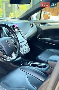 Внедорожник / Кроссовер Lincoln MKC 2016 в 