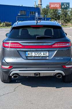 Внедорожник / Кроссовер Lincoln MKC 2016 в 