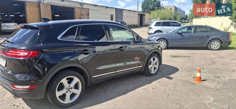 Позашляховик / Кросовер Lincoln MKC 2015 в Києві