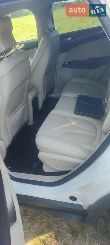 Внедорожник / Кроссовер Lincoln MKC 2019 в Лохвице фото 6 Внедорожник / Кроссовер Lincoln MKC 2019 в Лохвице