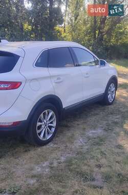 Внедорожник / Кроссовер Lincoln MKC 2019 в 